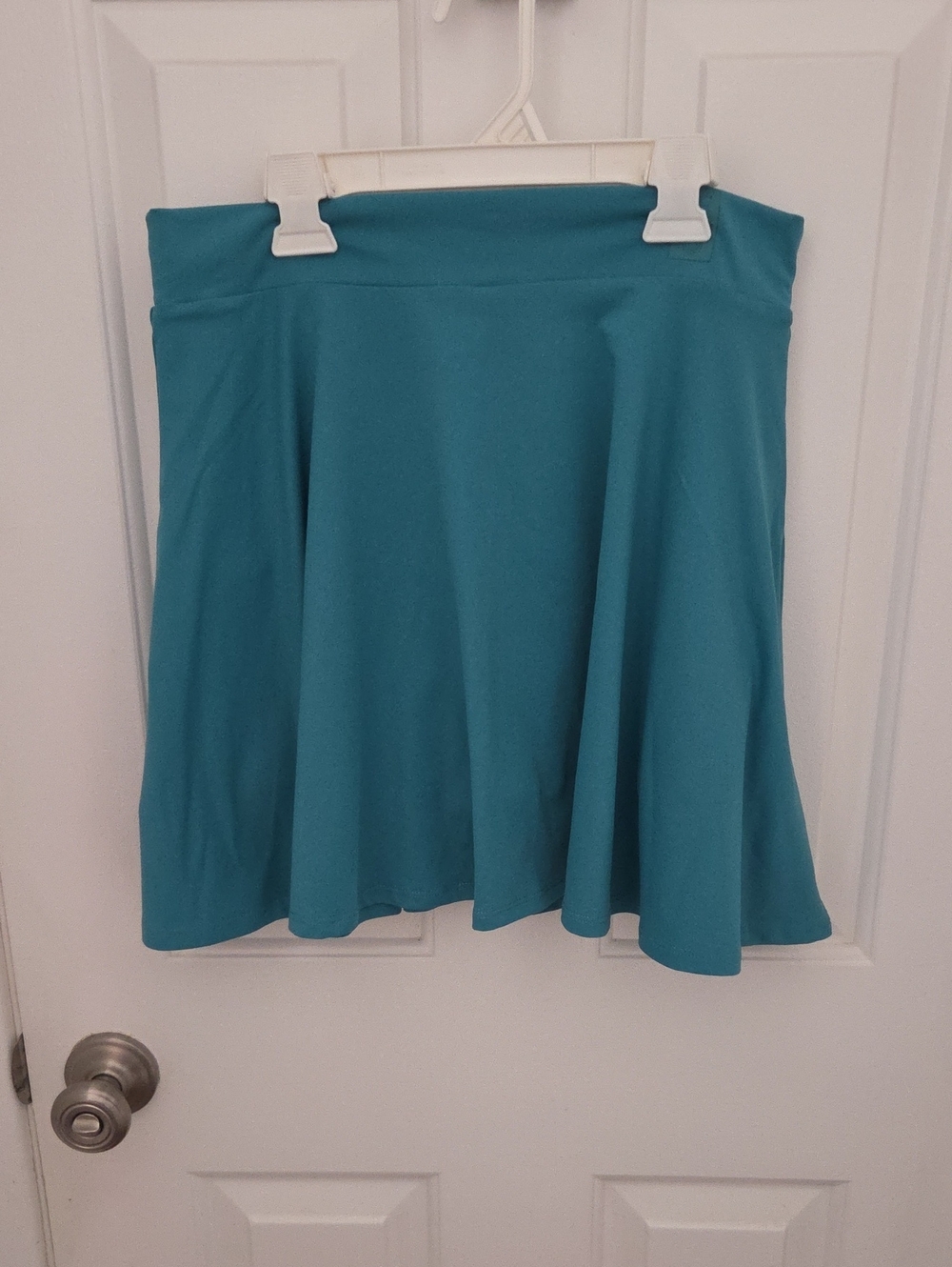 Fabletics Teal Circle Skort